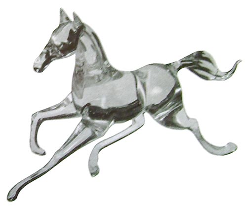 Making a glass horse 12